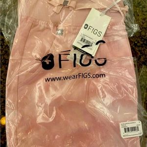 (SOLD) NWT Figs Zamora joggers in size small